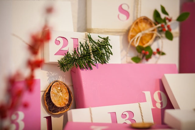 colour co-ordinated gift wrapping